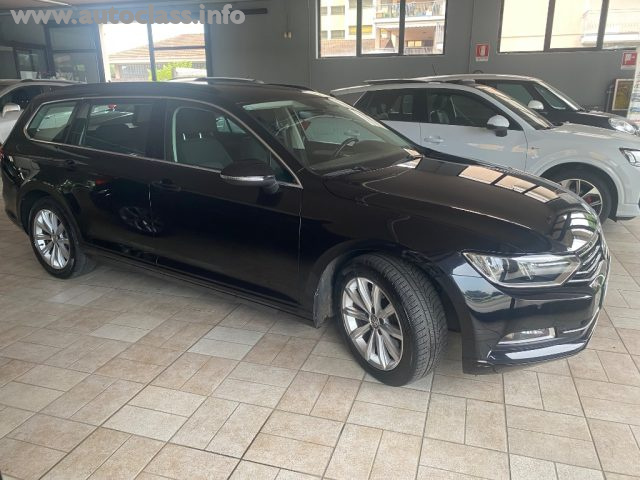 Volkswagen Passat Variant 2.0 TDI DSG Business BlueMotion Tech - foto 3 di 4
