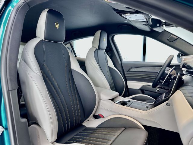 Maserati Grecale 2.0 mhev 330cv All. Speciale Fuoriserie, del 2025, 15 km, in vendita a Venaria Reale (TO)