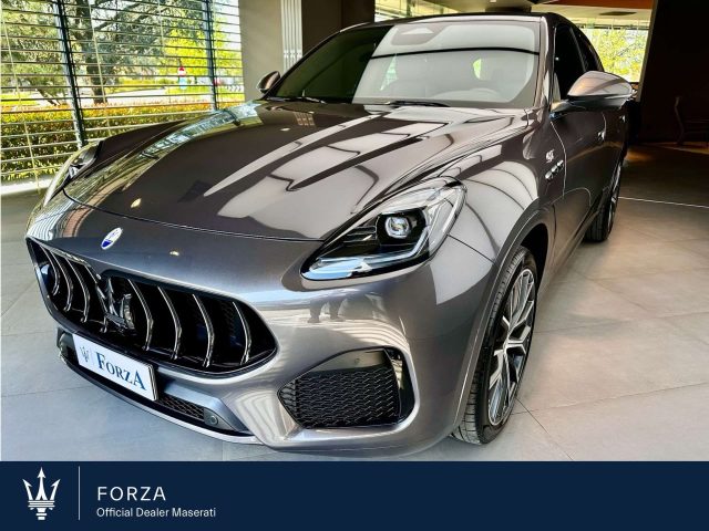 Maserati Grecale 2.0 mhev GT 300cv, Sport Pack, C. 21", Tel 360� usato a VENARIA REALE