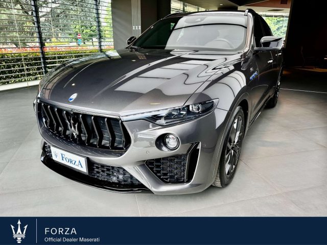 Maserati Levante 2.0 mhev GT 330cv auto, Nerissimo Sport Pack usato a VENARIA REALE