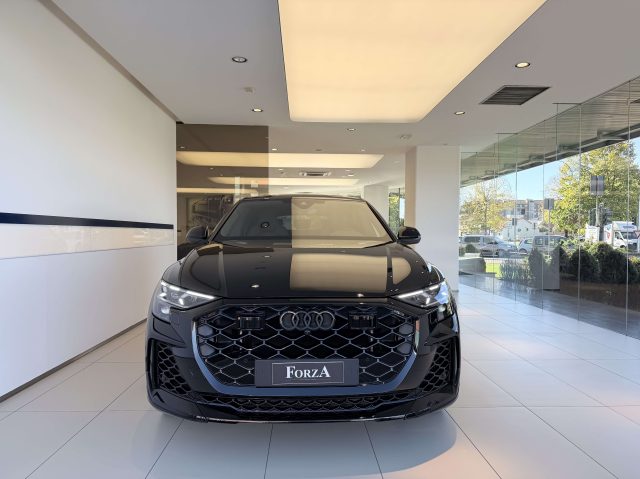 Audi RS Q8 Performance Quattro Tiptronic 640hp - foto 2 di 4