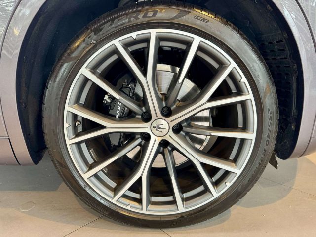 Maserati Grecale 2.0 mhev GT 300 Cv , C. 21" , Sport pack - foto 4 di 4