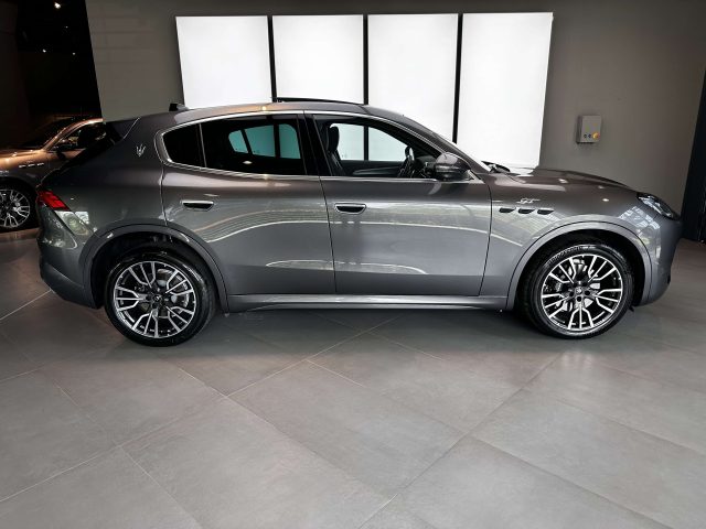 Maserati Grecale 2.0 mhev GT 300cv auto,Tetto Panorama, ADAS L1 - foto 4 di 4