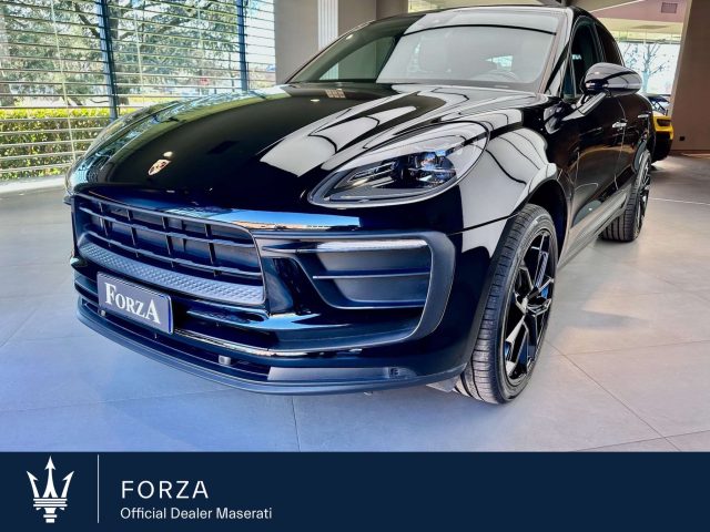 Porsche Macan 2.0 Bz 265cv pdk usato a VENARIA REALE
