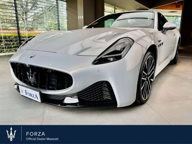 Maserati GranTurismo 3.0 Modena awd auto,Verniv. Fuoriserie, Adas Lev 2 usato a VENARIA REALE