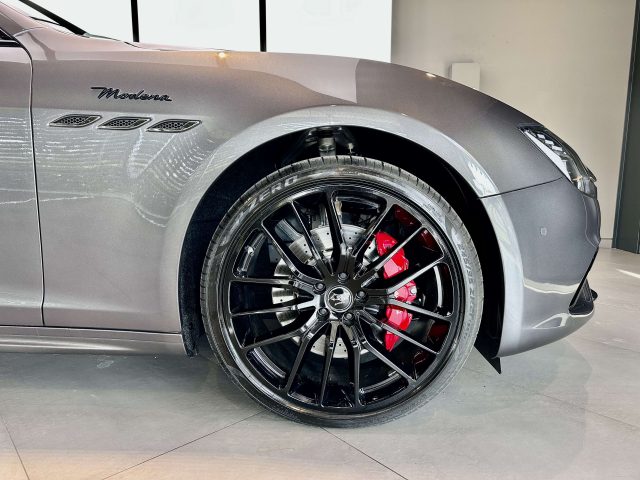 Maserati Ghibli 3.0 V6 Modena S Q4 430cv auto, NERISSIMO PACK - foto 4 di 4