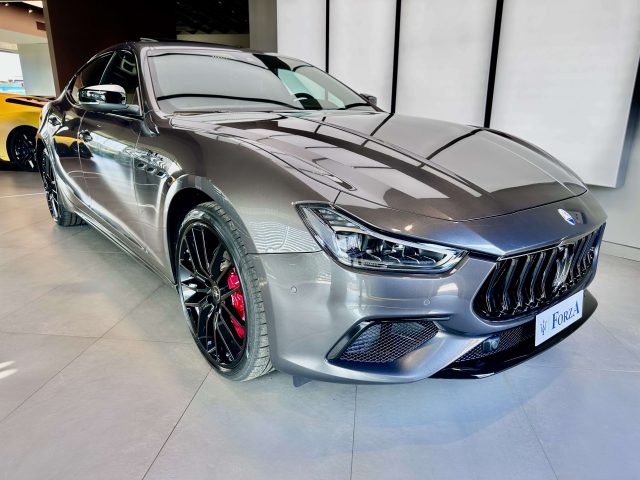 Maserati Ghibli 3.0 V6 Modena S Q4 430cv auto, NERISSIMO PACK - foto 3 di 4