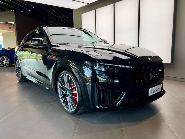 Maserati Levante 3.8 V8 Trofeo 580cv auto - foto 3 di 4