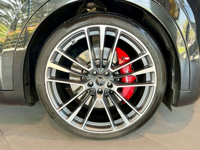 Maserati Levante 3.8 V8 Trofeo 580cv auto - foto 4 di 4