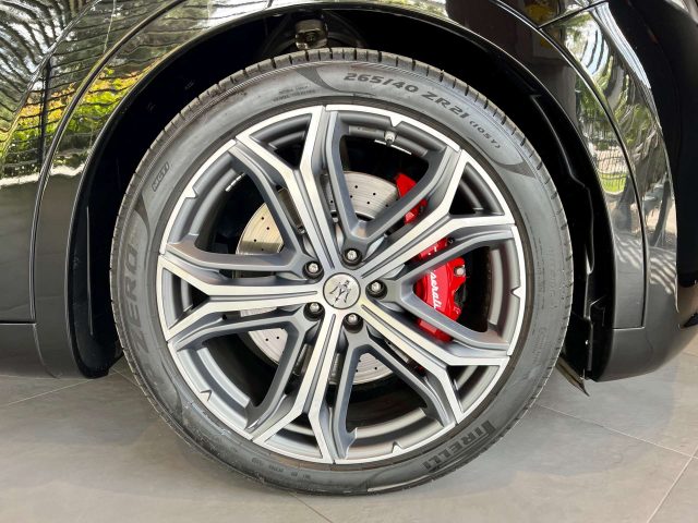 Maserati Levante 3.0 V6 GranSport 275cv , Tetto pan. , Cerchi 21" , - foto 4 di 4