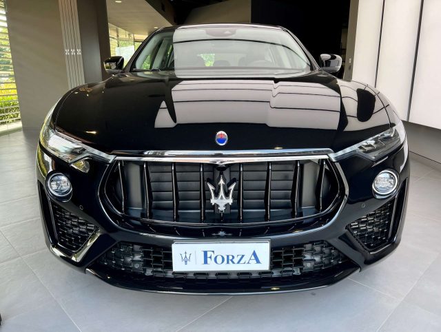 Maserati Levante 3.0 V6 GranSport 275cv , Tetto pan. , Cerchi 21" , - foto 2 di 4
