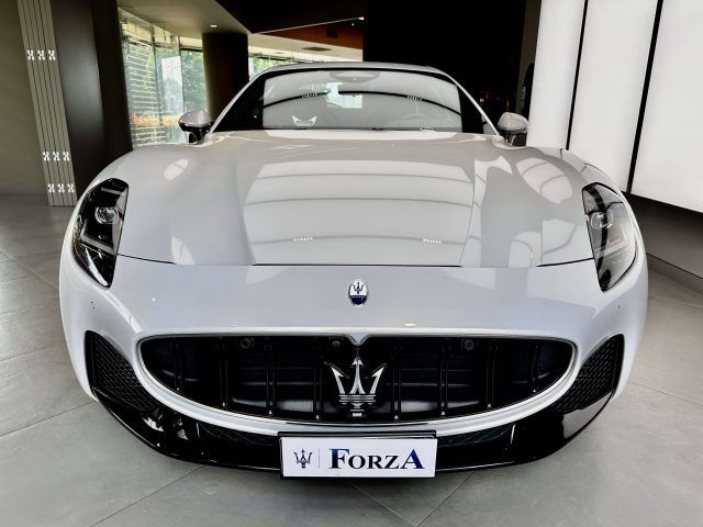 Maserati GranTurismo 3.0 Modena awd auto,Verniv. Fuoriserie, Adas Lev 2 - foto 2 di 15