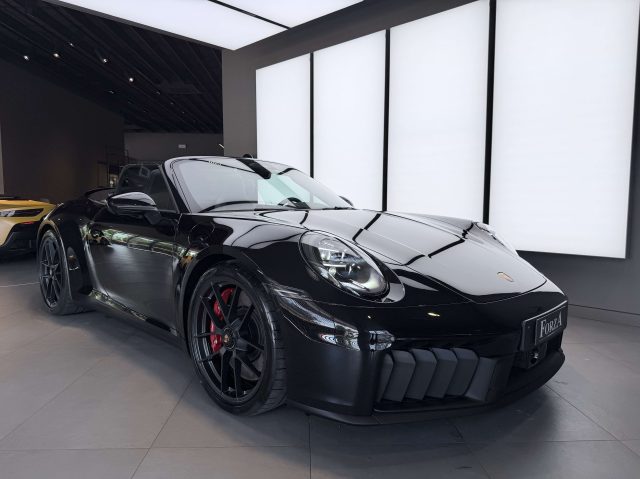 Porsche 992 992.2 4 GTS Cabrio - foto 3 di 4