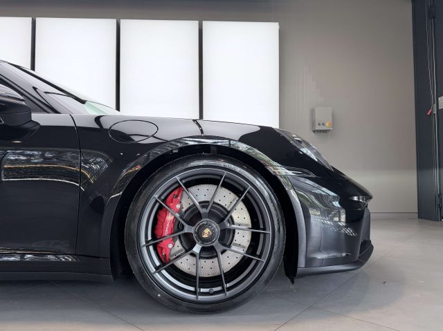 Porsche 992 992.2 4 GTS Cabrio - foto 4 di 4