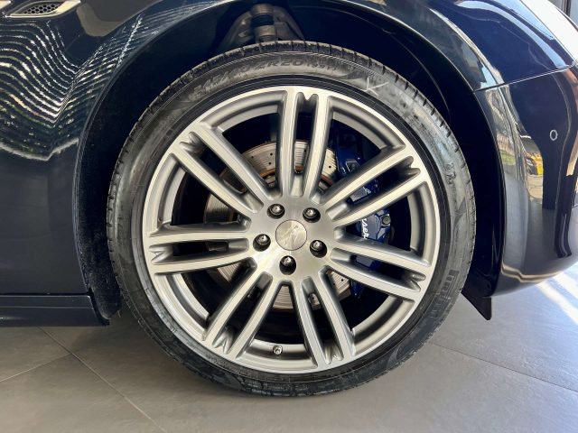 Maserati Ghibli S 3.0 V6 bt GranLusso 430cv auto my20, Tetto apr. - foto 4 di 4