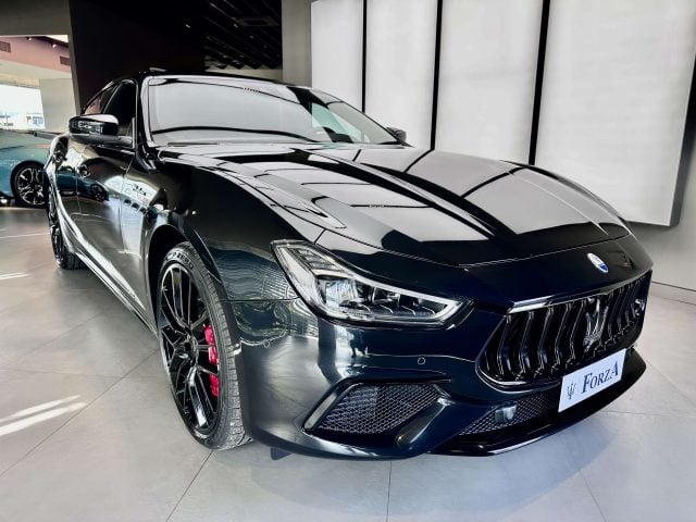 Maserati Ghibli 3.0 V6 Modena S Q4 430cv auto, NERISSIMO PACK - foto 3 di 4