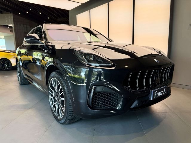 Maserati Grecale 2.0 mhev GT 250 Cv , Tetto apribile , ADAS L2 , Iv - foto 3 di 4