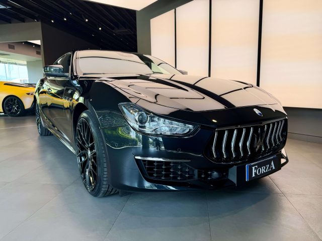 Maserati Ghibli 2.0 mhev GT 330 Cv , ADAS , Cerchi 21" - foto 3 di 4