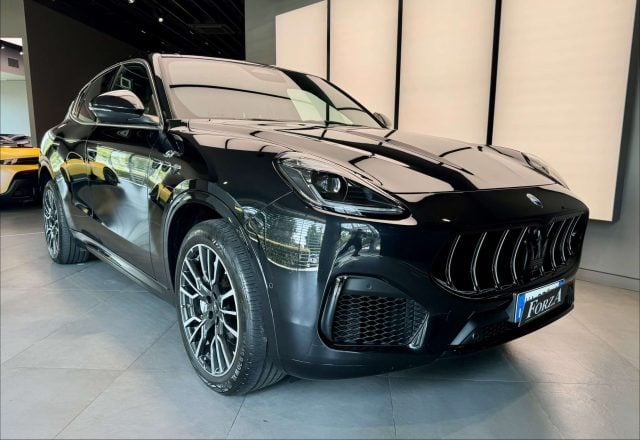 Maserati Grecale Grecale 2.0 mhev GT 300cv auto Tetto Apribile Pano - foto 3 di 15