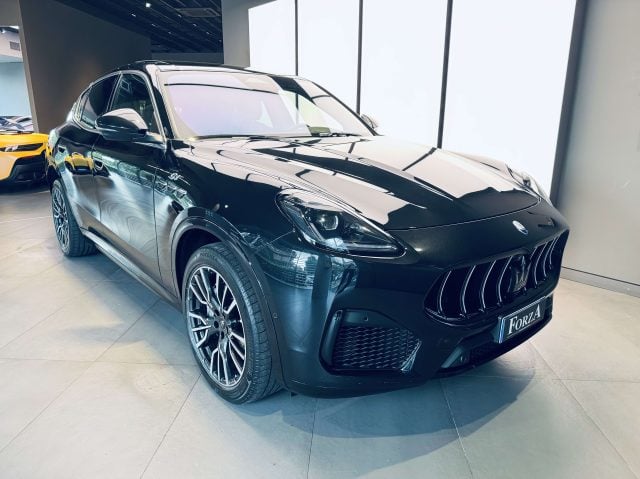 Maserati Grecale 2.0 mhev GT 250cv auto, Tetto Panorama Apribile - foto 3 di 4
