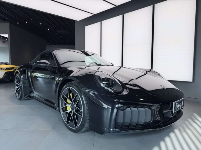 Porsche 992 911 VIII Carrera 992.2 Cabrio 3.6 Turbo S auto - foto 3 di 4