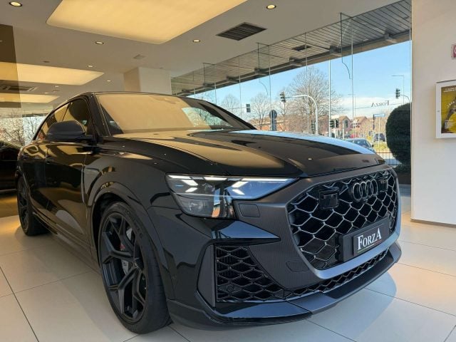 Audi RS Q8 Performance Quattro Tiptronic 640hp - foto 3 di 4