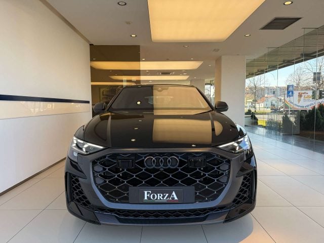 Audi RS Q8 Performance Quattro Tiptronic 640hp - foto 2 di 4