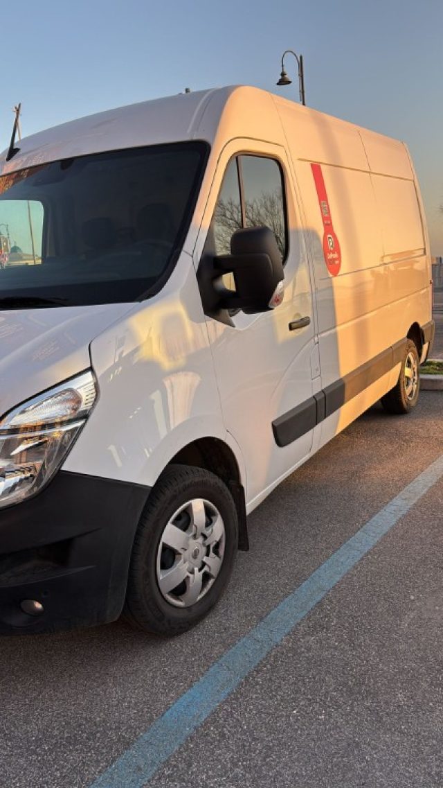 Nissan Interstar 35 2.3 dCi 130CV Tp-PM-SL-TA N-Connecta Furgone usato a PARMA
