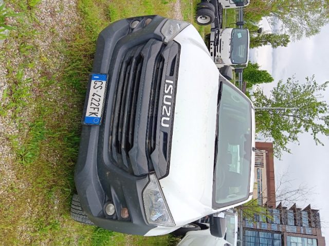 Isuzu D-Max N60 1.9 Crew Cab B 4X4, del 2023, 61.000 km, in vendita a Parma (PR)