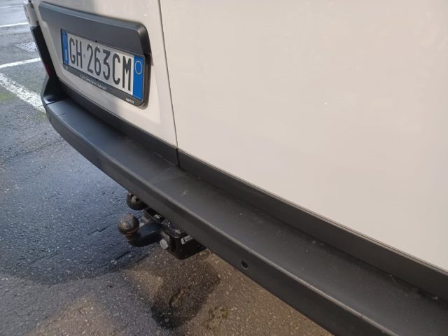 Volkswagen Crafter 30 2.0 TDI PM-TA Furgone Business usato a PARMA