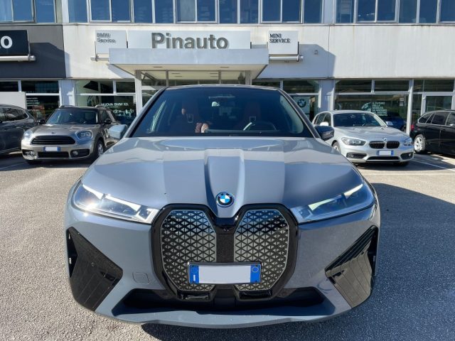 BMW iX xDrive50 Pacchetto Sportivo usato a CEPPALONI