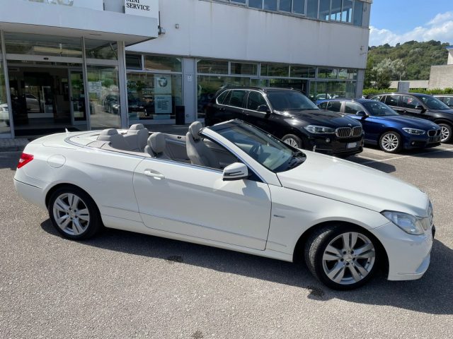 Mercedes-Benz E 220 CDI Cabrio Blue EFFICIENCY Executive - foto 2 di 4
