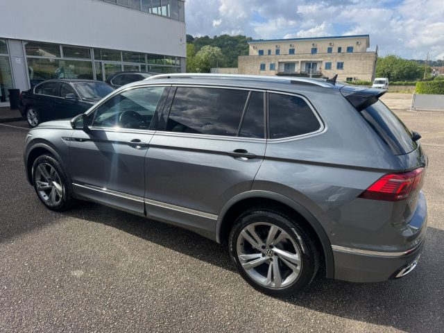 Volkswagen Tiguan Allspace 2.0 TDI 200 CV SCR DSG 4MOTION R-Line - foto 4 di 4