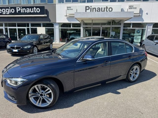 BMW 320 d Luxury - foto 2 di 16
