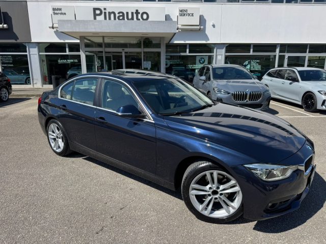 BMW 320 d Luxury - foto 3 di 16