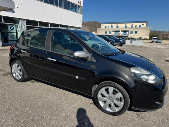 Renault Clio 1.5 dCi 105CV 5 porte Luxe - foto 2 di 14
