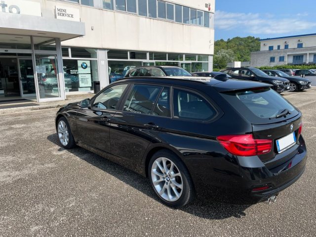 BMW 320 d Touring - foto 4 di 15
