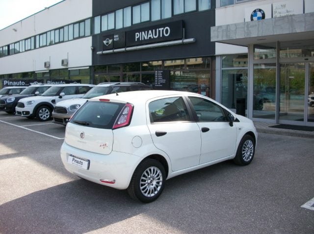 Fiat Punto 1.3 MJT II S&S 85 CV 5 porte ECO Street - foto 4 di 10