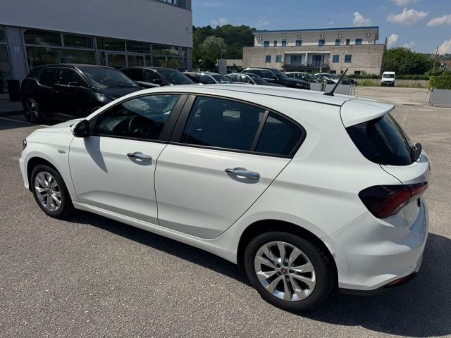 Fiat Tipo 1.3 Mjt S&S 5 porte Lounge - foto 4 di 15