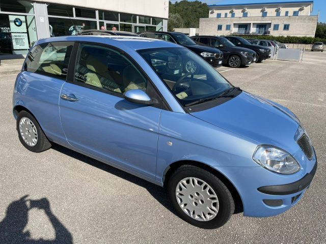 Lancia Ypsilon 1.3 MJT 75 CV Argento - foto 2 di 4