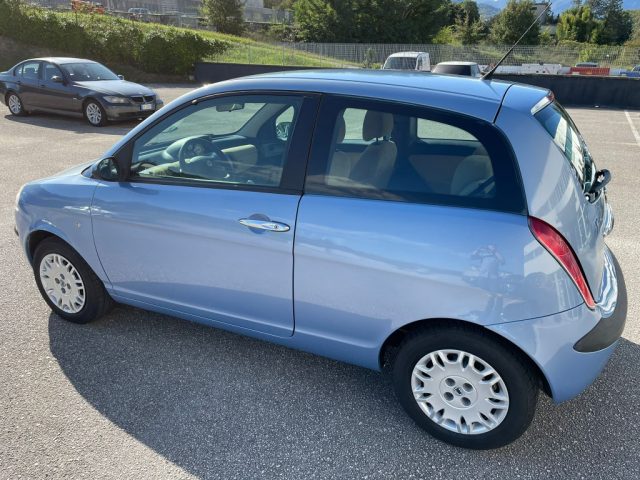 Lancia Ypsilon 1.3 MJT 75 CV Argento - foto 4 di 4