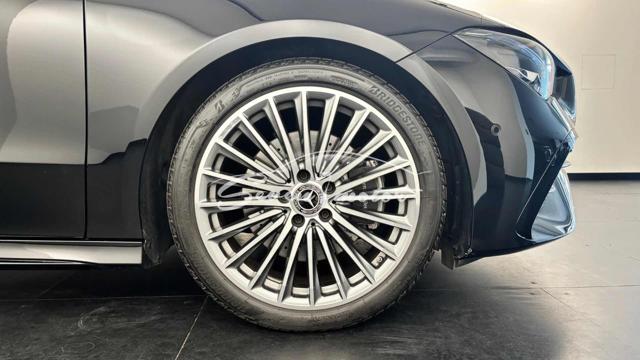 Mercedes-Benz CLA 200 Automatic Shooting Brake AMG Line Premium - foto 4 di 4