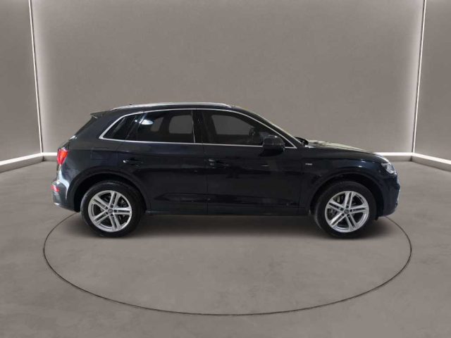 Audi Q5 2ª serie - 40 TDI quattro S tronic S line plus - foto 4 di 4