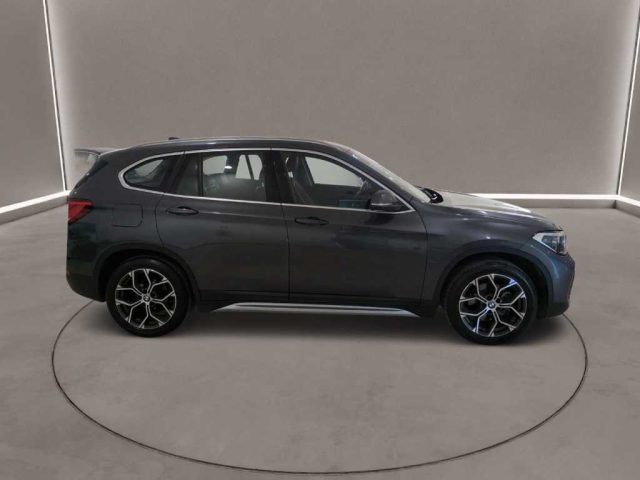 BMW X1 (F48) - xDrive18d xLine Plus - foto 4 di 42