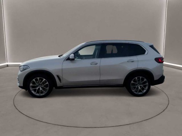 BMW X5 (G05/F95) - xDrive30d 48V xLine - foto 3 di 4