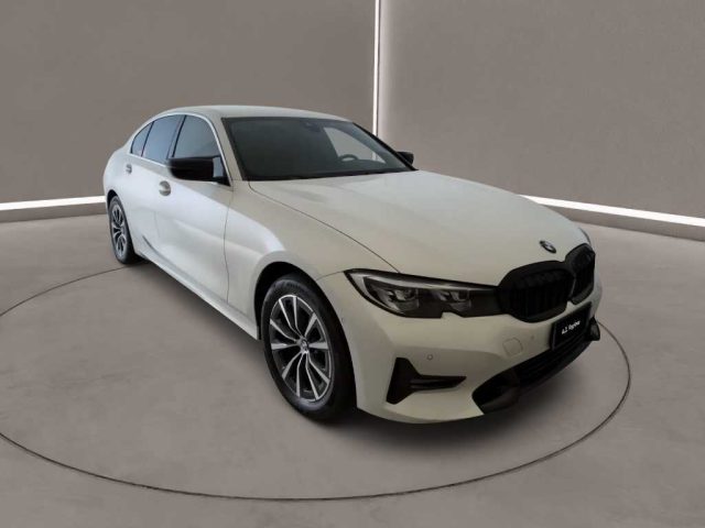 BMW 320 Serie 3(G20/1-80/1) - d 48V xDrive Sport usato a CALTANISSETTA