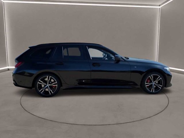 BMW 320 Serie 3(G20/1-80/1) - d 48V xDrive Touring Msport - foto 3 di 4