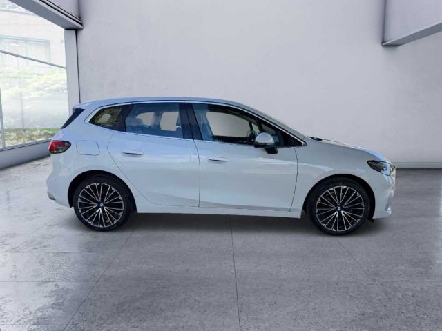 BMW 218 Serie 2 A.T. (U06) - d Active Tourer Luxury - foto 3 di 4