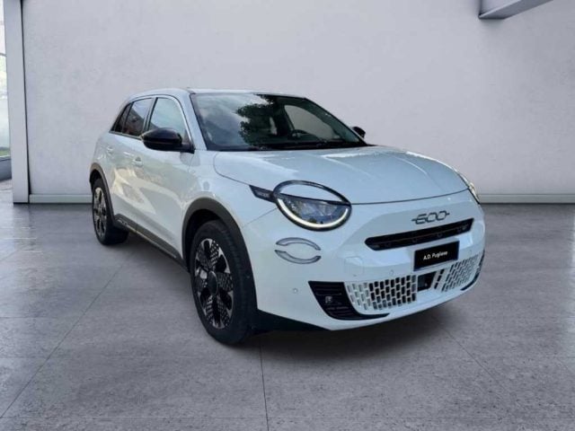 Fiat 600 Benzina e Hybrid Hybrid La Prima II Hybrid110cv, 38.100 km, in vendita a Caltanissetta (CL)