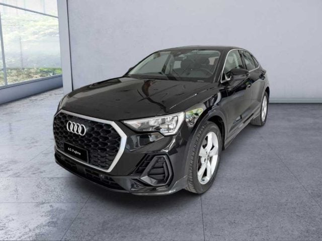 Audi Q3 2ª serie - SPB 45 TFSI S tronic quattro edition, del 2020, 87.000 km, in vendita a Caltanissetta (CL)